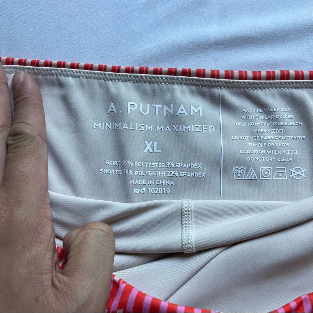 A. PUTNAM pink geo print knit athletic tennis golf‎ outdoors mini skirt skort